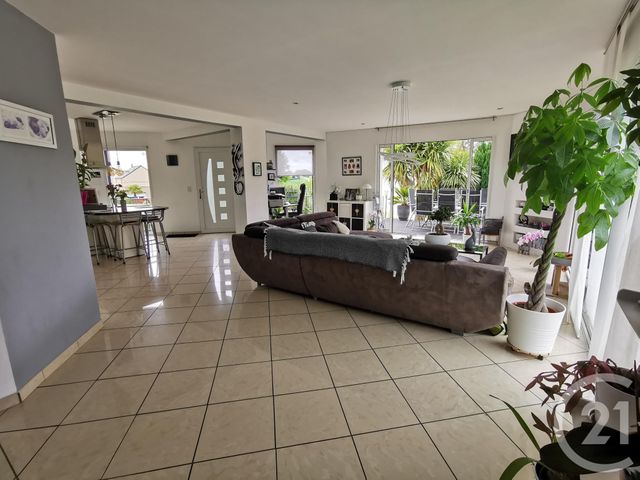 maison à vendre - 6 pièces - 157.43 m2 - CREHEN - 22 - BRETAGNE - Century 21 Dufeil Invest maison à vendre - 6 pièces - 157.43 m2 - CREHEN - 22 - BRETAGNE - Century 21 Dufeil Invest