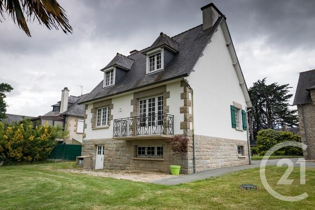 Afficher la photo en grand maison à vendre - 16 pièces - 335.63 m2 - PLESLIN TRIGAVOU - 22 - BRETAGNE - Century 21 Dufeil Invest