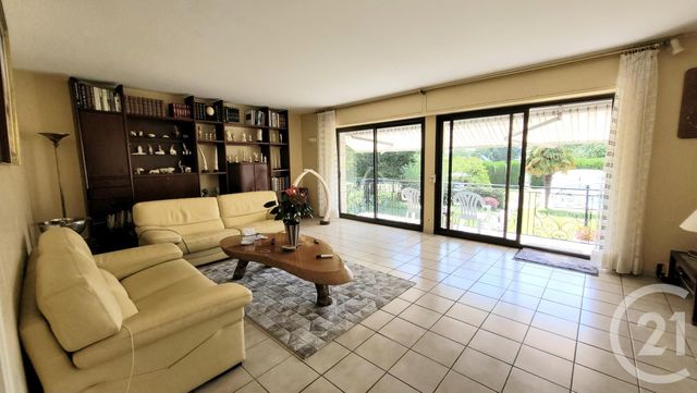 Afficher la photo en grand maison à vendre - 16 pièces - 335.63 m2 - PLESLIN TRIGAVOU - 22 - BRETAGNE - Century 21 Dufeil Invest